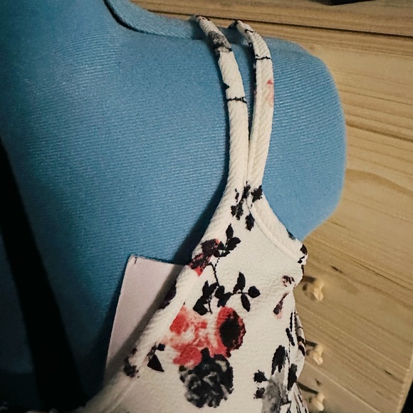 Floral Stretch Bodycon Dress - Picture 2 of 4